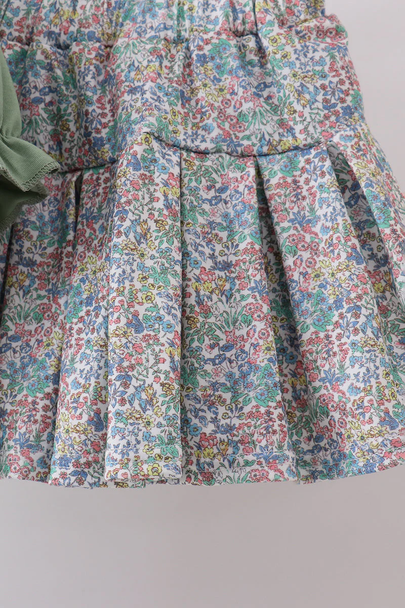 Sage floral bunny applique skorts set - Image 3