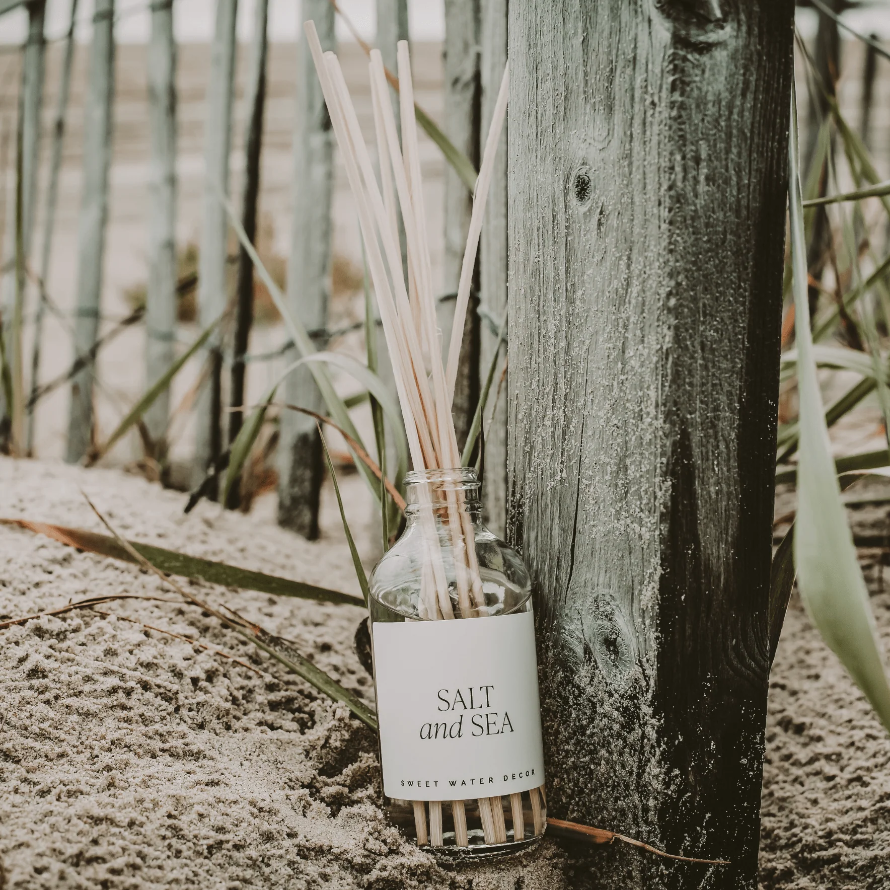 Salt and Sea Clear Reed Diffuser - Image 2