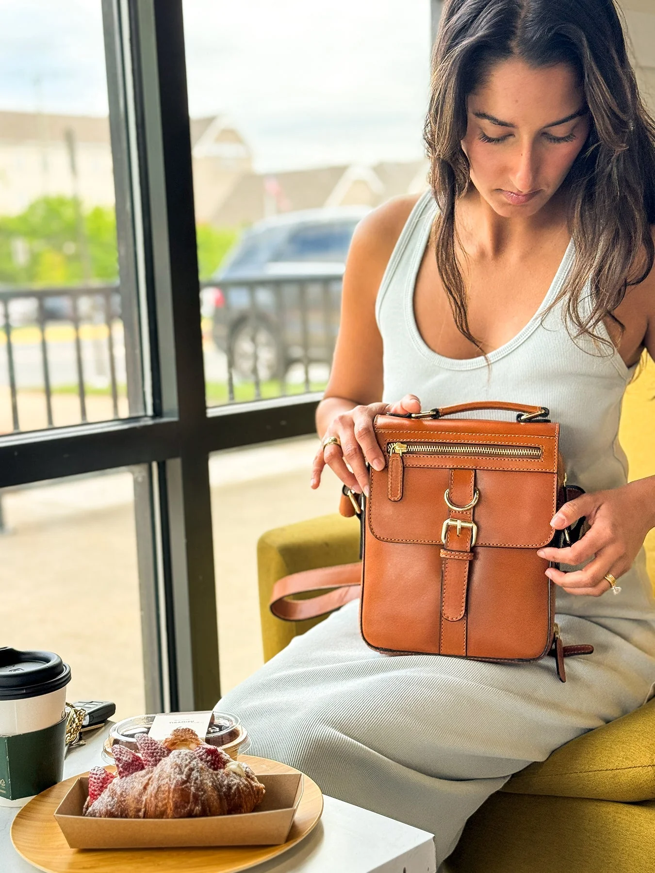 Smith & Wesson Vault Crossbody - Image 11