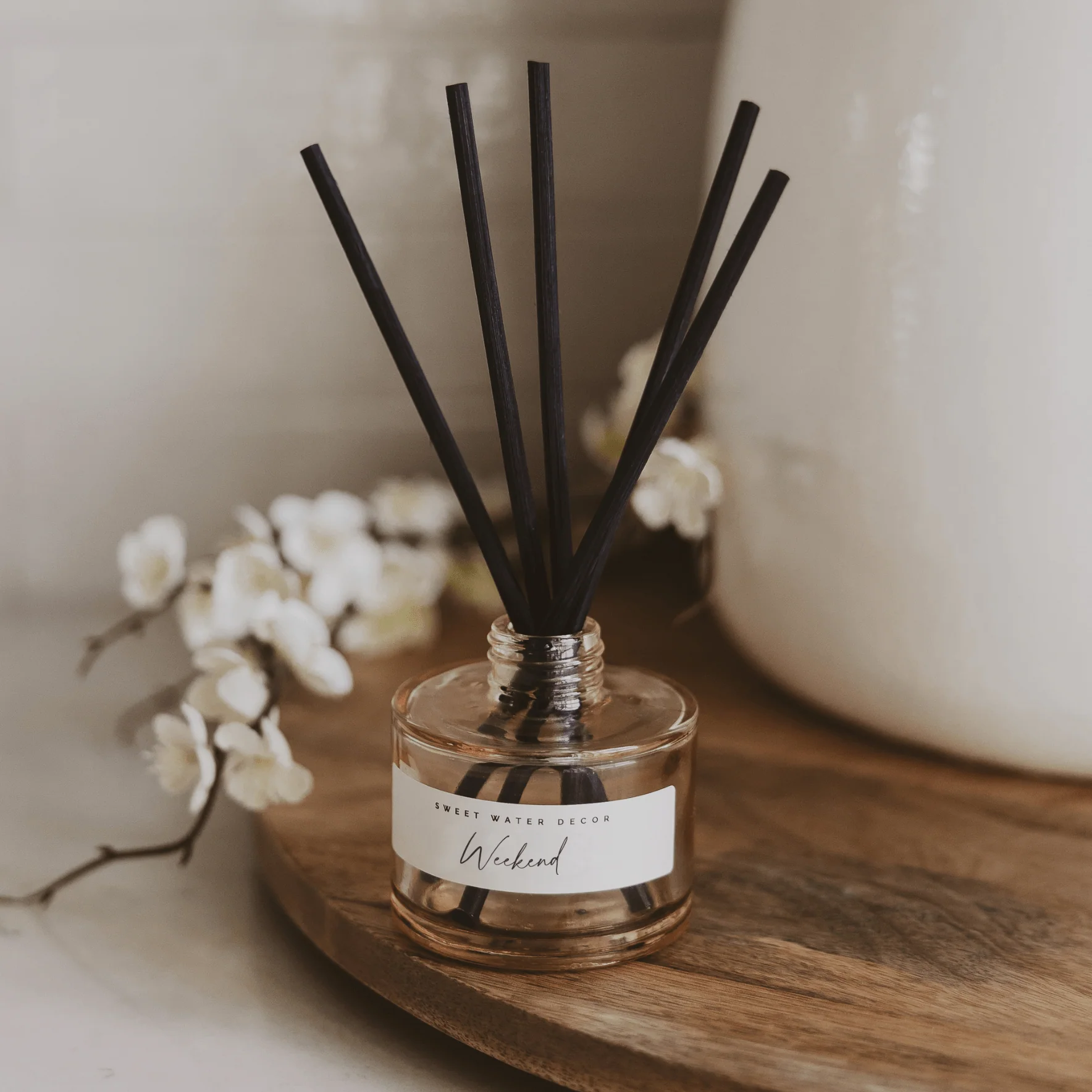 Weekend Tinted Glass Jar Reed Diffuser - Image 2